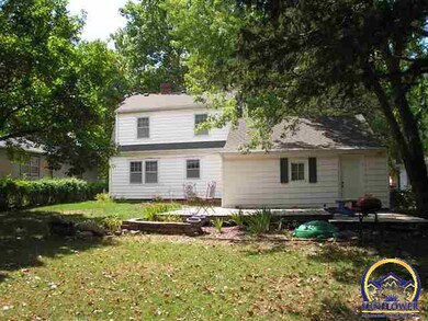 1624 SW Collins Ave, Topeka, KS 66604 - photo 2