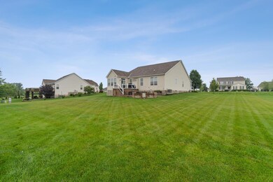 6-web-or-mls-261 Three Rails Ct-106