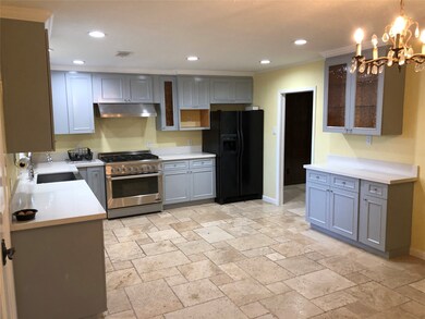 8634 Bart Ln, Houston, TX 77040 - photo 5