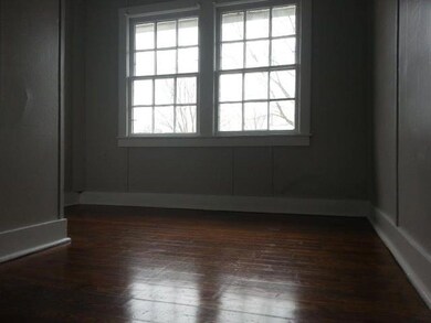 1 of the 3 upstairs bedrooms