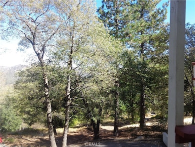 24071 Fern Glen Ln, Crestline, CA 92325 - photo 4