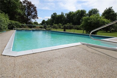 635 Lindberg Blvd, Berea, OH 44017 - photo 6