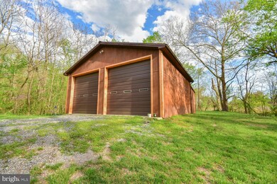 3810 Greensburg Rd, Martinsburg, WV 25404 - photo 4