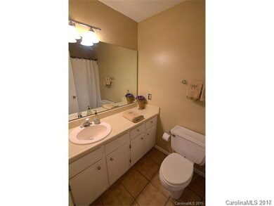 1051 Churchill Downs Ct unit H, Charlotte, NC 28211 - photo 5