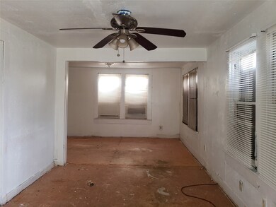 9108 Kelburn Dr, Houston, TX 77016 - photo 2