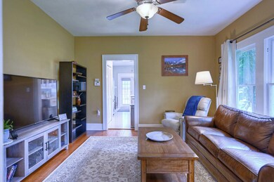 623 Pecore St, Houston, TX 77009 - photo 5