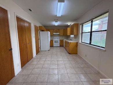 1311 Pita Ct, Brownsville, TX 78526 - photo 4