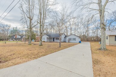 102 Tanglewood Dr, Manchester, TN 37355 - photo 4