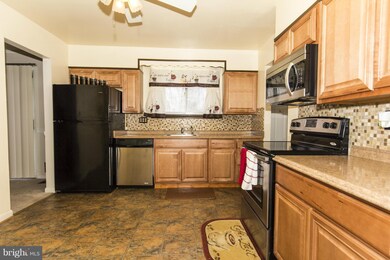8814 Allenswood Rd, Randallstown, MD 21133 - photo 5