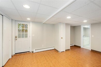 2923 Post Rd unit B, Warwick, RI 02886 - photo 4