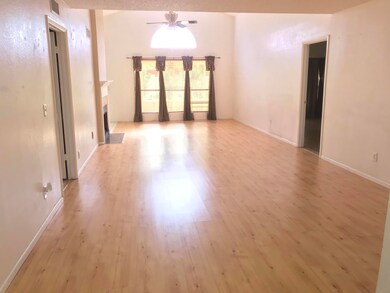 529 E Utopia Rd, Phoenix, AZ 85024 - photo 3