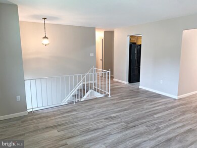 20 Hedgerow Dr, Morrisville, PA 19067 - photo 4