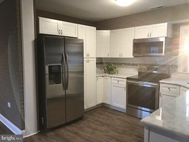 2 Ambling Ln, Levittown, PA 19055 - photo 7