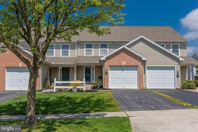 4059 Laurel Ln, Mount Joy, PA 17552 - photo 4
