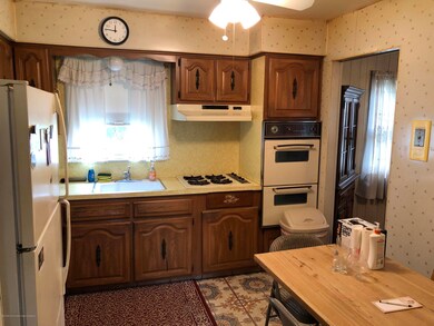 29 Carolynn Rd, Elizabeth, NJ 07201 - photo 7