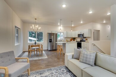 Living Rm