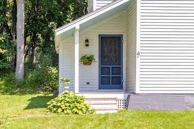 9 Mount Battie St, Camden, ME 04843 - photo 2