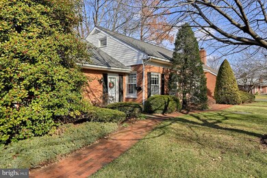 71 Rose Ave, Leola, PA 17540 - photo 2