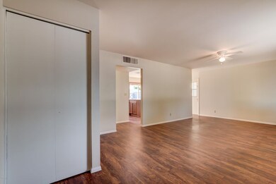 2017 E Aspen Ave-7