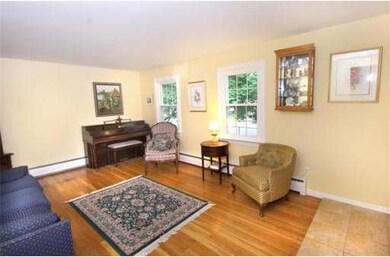 101 Westmoor Rd, West Roxbury, MA 02132 - photo 3