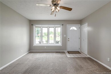 2817 Wahoo Dr, New Albany, IN 47150 - photo 2