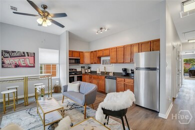 321 W 31st St, Savannah, GA 31401 - photo 4