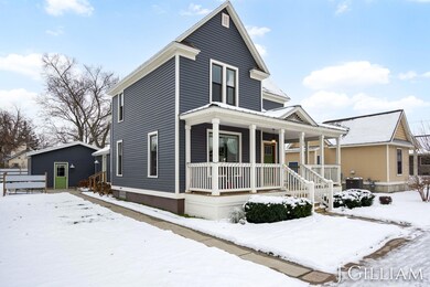 12 E 16th St-2