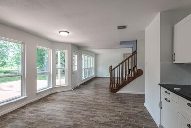 7714 Antoine Dr, Houston, TX 77088 - photo 3