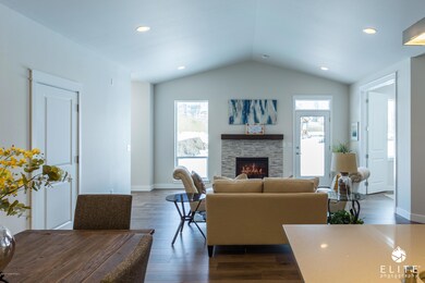 7805 Gate Creek (7 of 15)