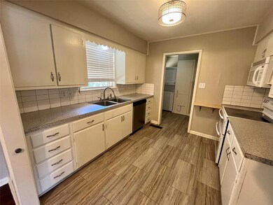 521 W Ash St, Celina, TX 75009 - photo 6