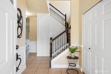 Spacious tiled entry.