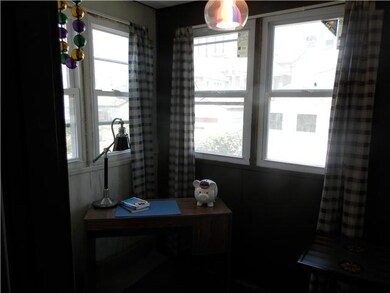 Studio/Study/Office