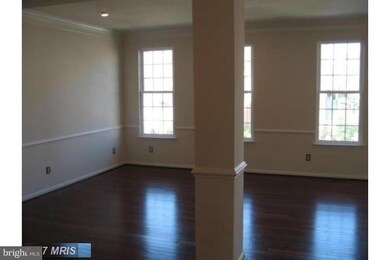 22545 Welborne Manor Square, Ashburn, VA 20148 - photo 2