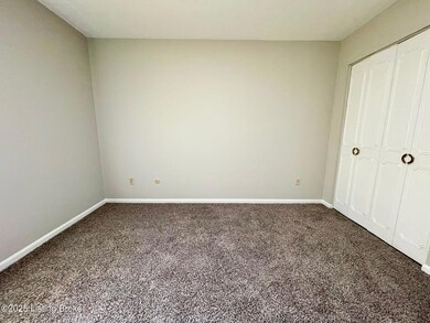 1471 Slate Run Rd, New Albany, IN 47150 - photo 4