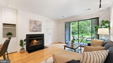 11717 C Summerchase Cir, Reston, VA 20194 - photo 3