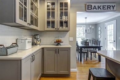 1 Wentworth Dr, Bedford, NH 03110 - photo 4