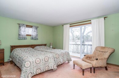 07_58NyesPointWay_14_MasterBedroom_MLSus
