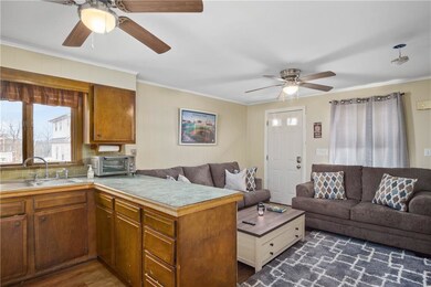 35 Morgan Ave, North Providence, RI 02911 - photo 6