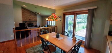 316 W Ann St, Milford, PA 18337 - photo 3