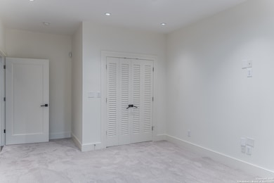 215 Annie unit E, San Antonio, TX 78212 - photo 7