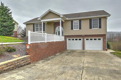 441 E Ridges-3