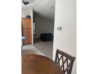 428 Weaver Ave, Myrtle Creek, OR 97457 - photo 6