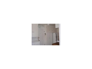 Another view of the kitchen.