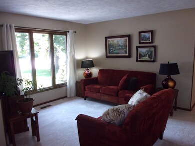 3901 Park Ridge Rd, North Platte, NE 69101 - photo 2