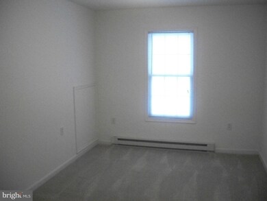 14054 Sweet Vale Dr, Hagerstown, MD 21742 - photo 7