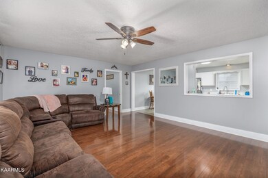 Interior-1.jpg-SMALL 2