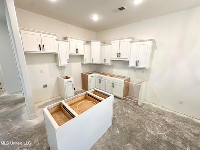 3719 Roland Dr, Southaven, MS 38671 - photo 2