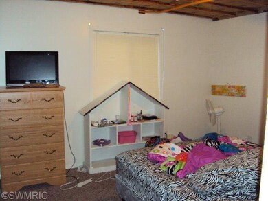 201 N Locust St unit 203, Wayland, MI 49348 - photo 5