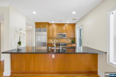 63 Sussex St unit 7, Jersey City, NJ 07302 - photo 6