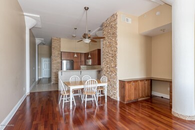 Copy of Broad St-4 dining